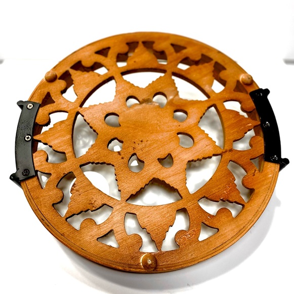 Wooden Decorative TRAY with metal handles Floral theme - Picture 7 of 8